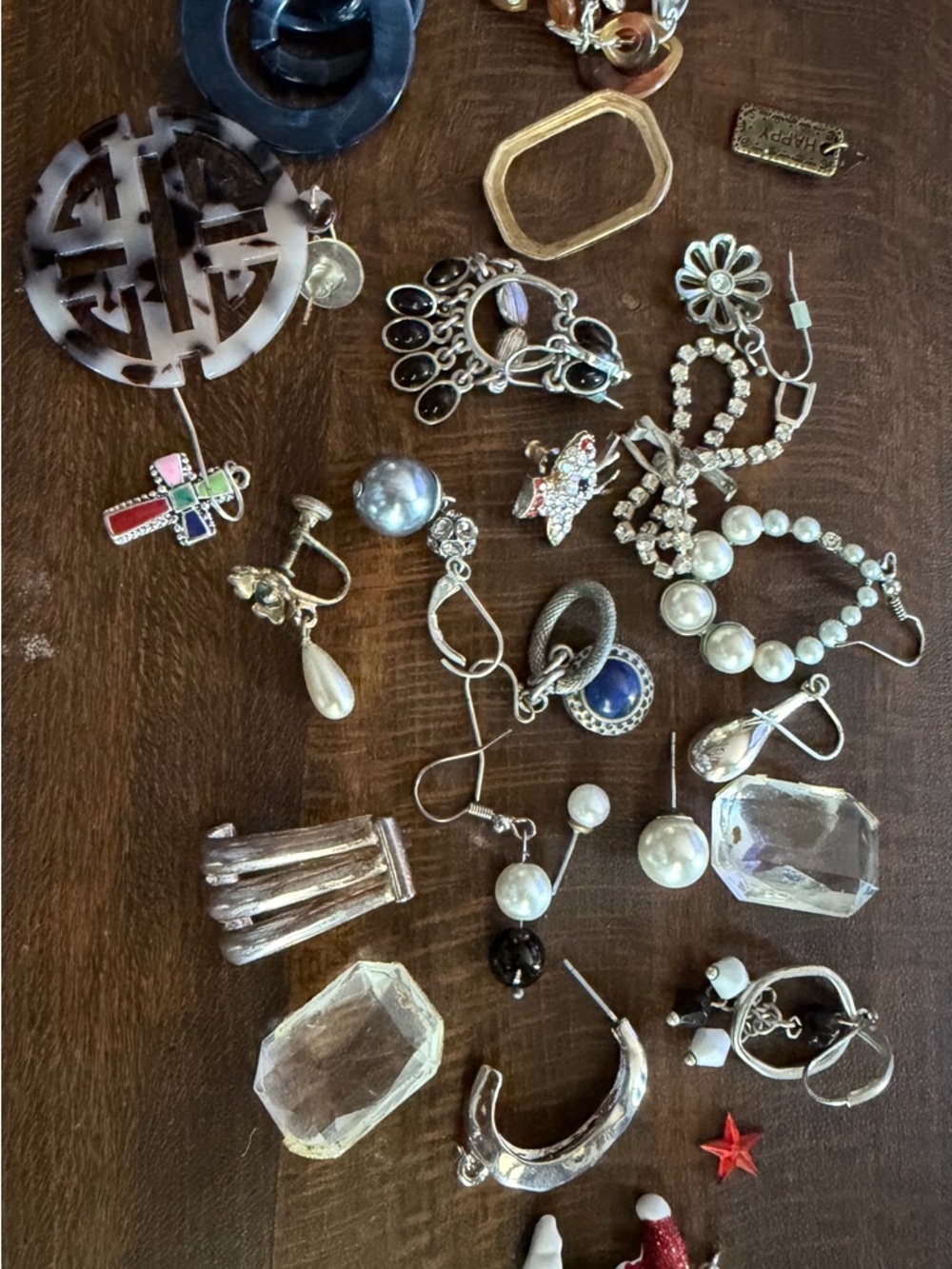 Huge mixed jewelry lot broken pieces and parts for crafting metals charms somuch